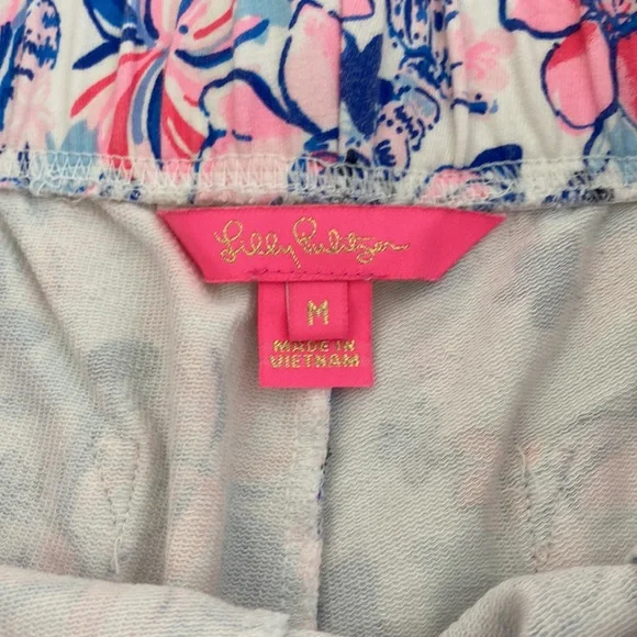 Lilly Pulitzer Kylar Knit Short Size M Resort White Party Like a Lobstar - Picture 6 of 9